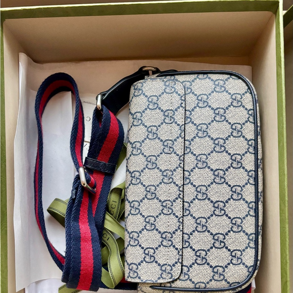 Ophidia mini bag, EUC, comes with box, ribbon, and dust bag. Lovely bag. 💕 - Picture 3 of 8